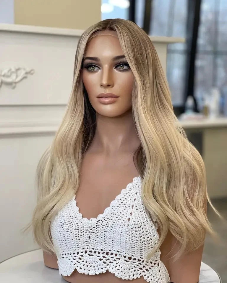 Lace Frontal Wig – Longa Lisa Sedosa com Mechas Honey Blonde