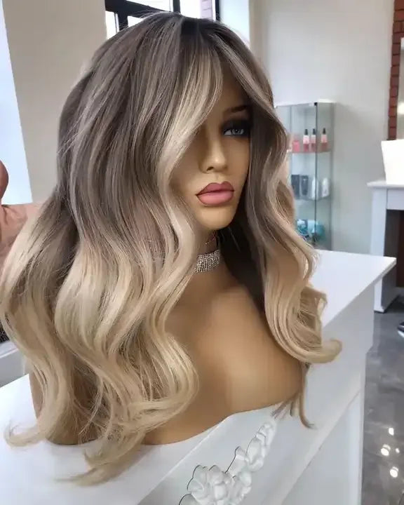 Lace Frontal Wig – Longa Lisa Sedosa com Mechas Honey Blonde